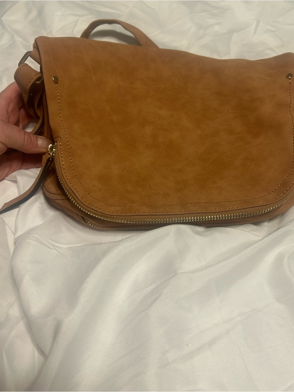 Everyday Tan Crossbody Satchel - Streamlined Carry